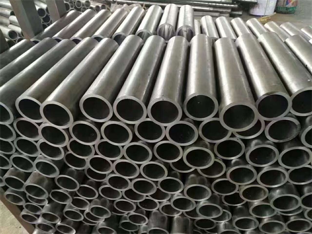 依兰30CrMo精密无缝钢管