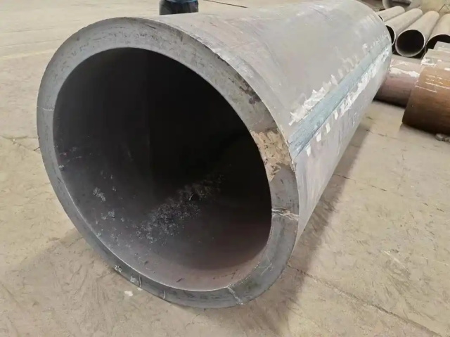 依兰30CrMo大口径无缝钢管